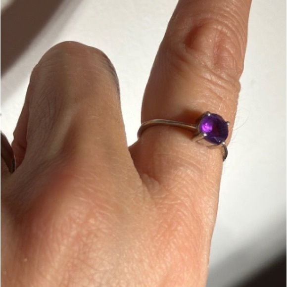 925 sterling and amethyst ring - Picture 16 of 16